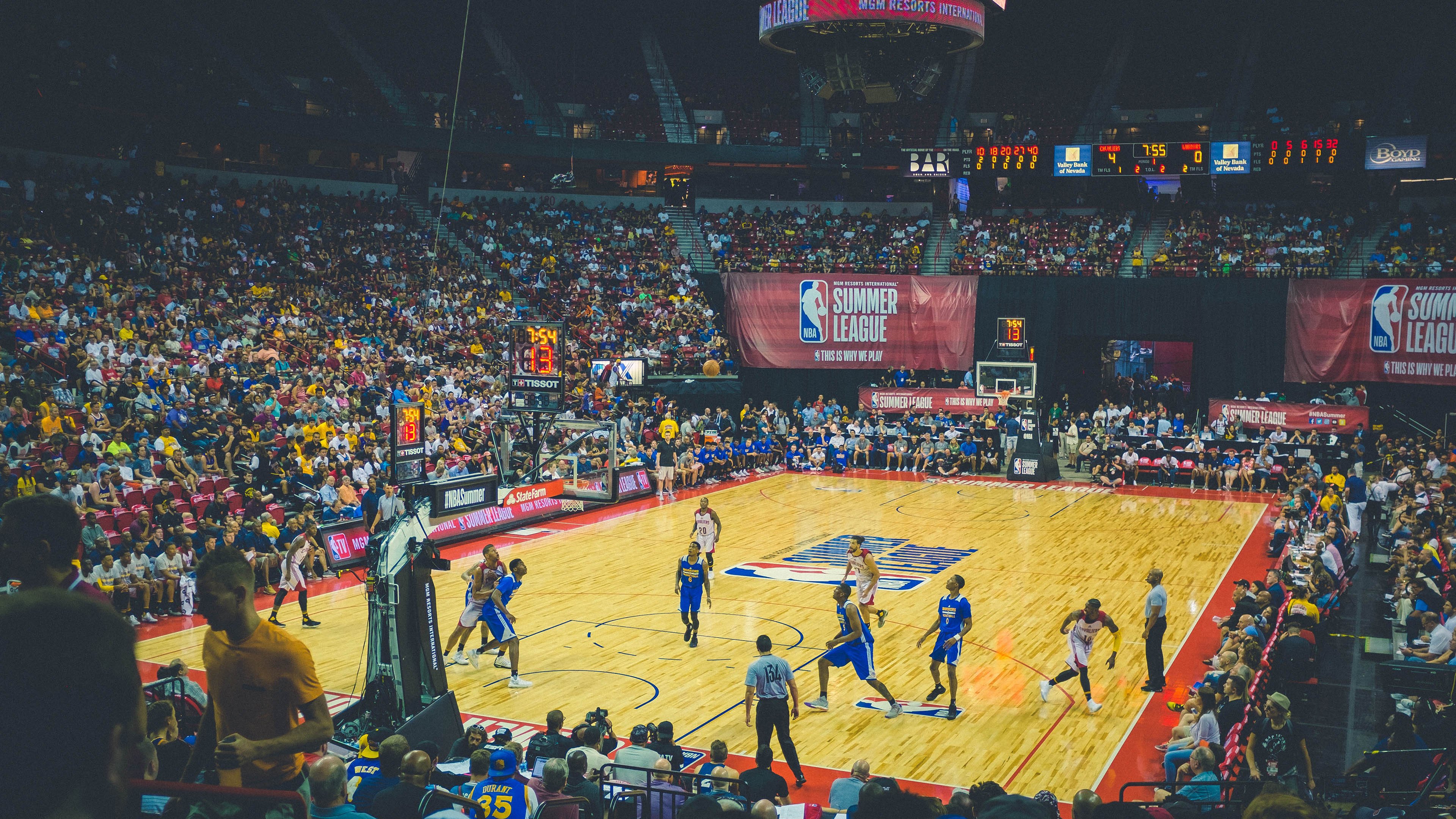 欧冠十六强:利物浦安菲尔德完胜拜仁 德甲班霸主场毫无招架之力